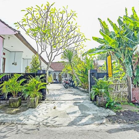 Hotel Spot On 91197 Pondok Rahayu Kerobokan Exterior foto